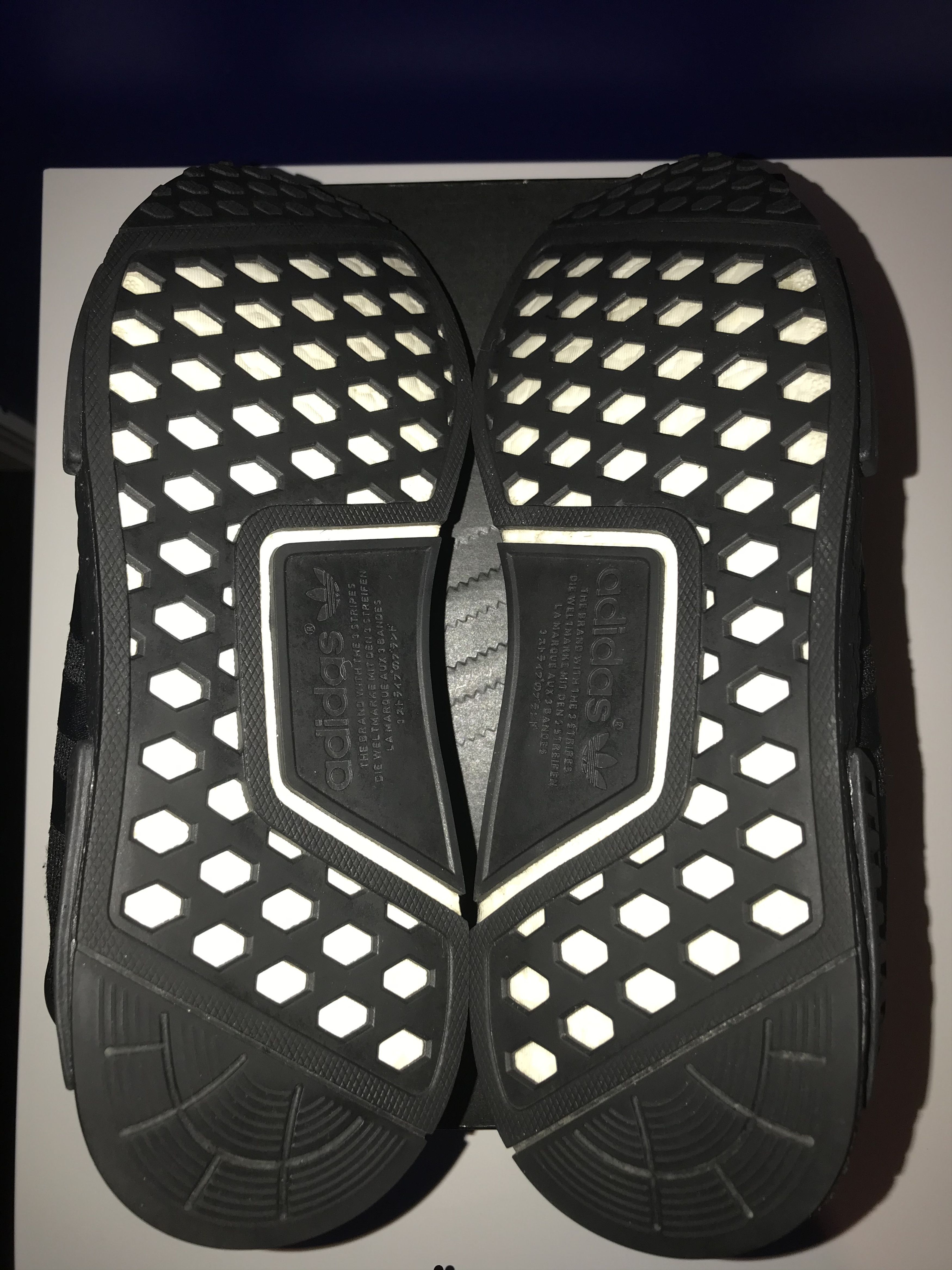 Adidas NMD_R1 Primeknit Japan Triple Black Size US 9 / EU 42 - 6 Thumbnail