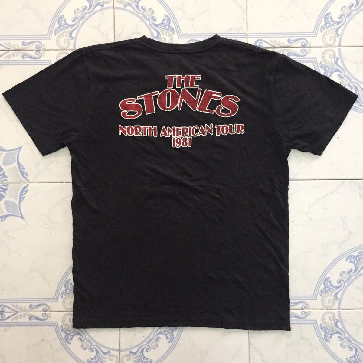 Band Tees × The Rolling Stones The Rolling Stone North American Tour 1981 Short Tshirt Size US L / EU 52-54 / 3 - 8 Thumbnail