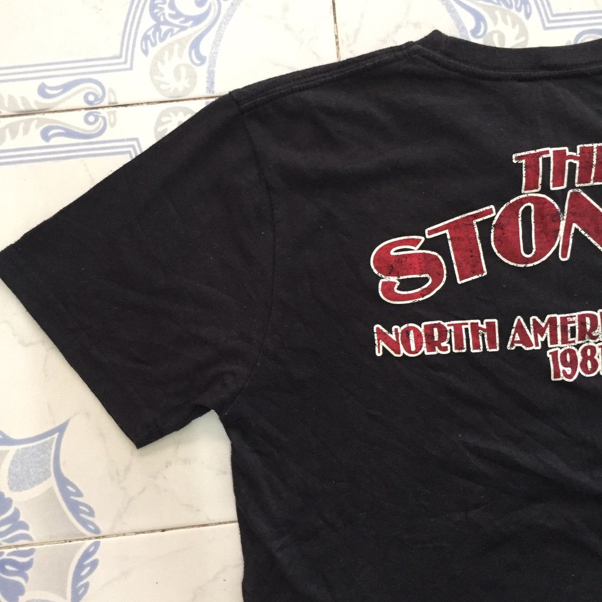 Band Tees × The Rolling Stones The Rolling Stone North American Tour 1981 Short Tshirt Size US L / EU 52-54 / 3 - 11 Thumbnail