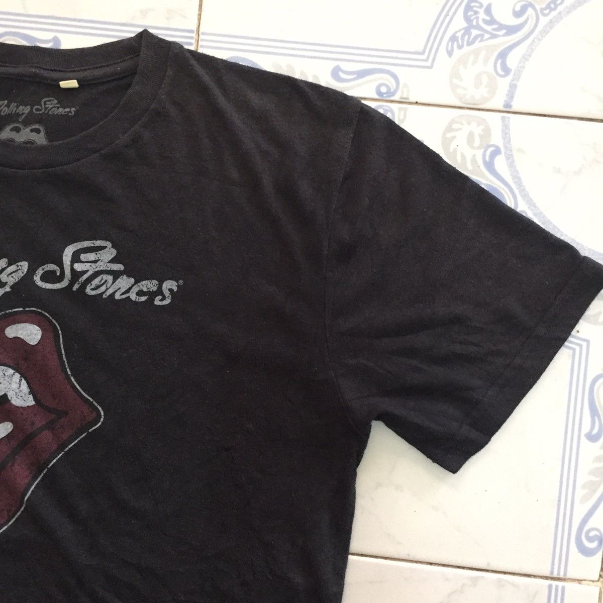 Band Tees × The Rolling Stones The Rolling Stone North American Tour 1981 Short Tshirt Size US L / EU 52-54 / 3 - 5 Thumbnail