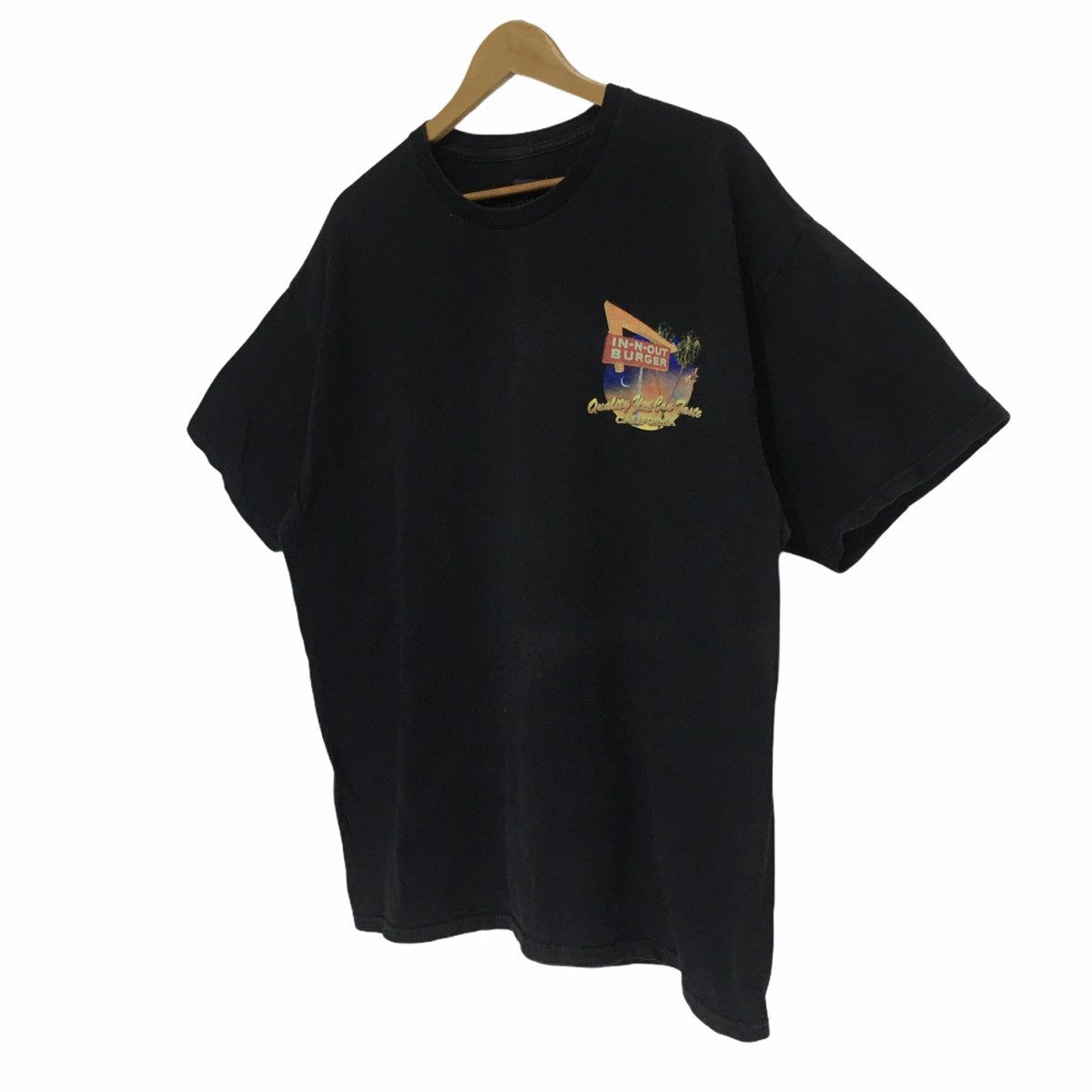 Other Vintage In-N-Out Burger Race To The Place Big Logo Tee XL Sz Size US XL / EU 56 / 4 - 5 Thumbnail