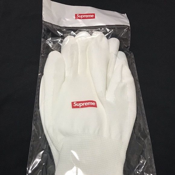 Supreme rubberized hot sale gloves