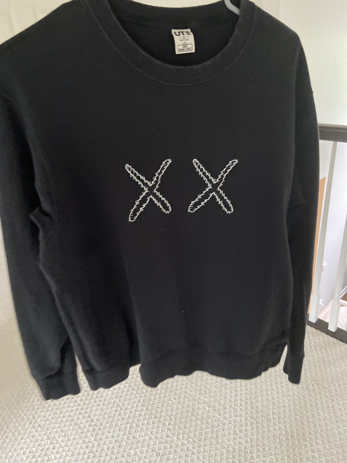 Kaws KAWS x Uniqlo x Sesame Street XX black sweatshirt Size US M / EU 48-50 / 2 - 2 Thumbnail