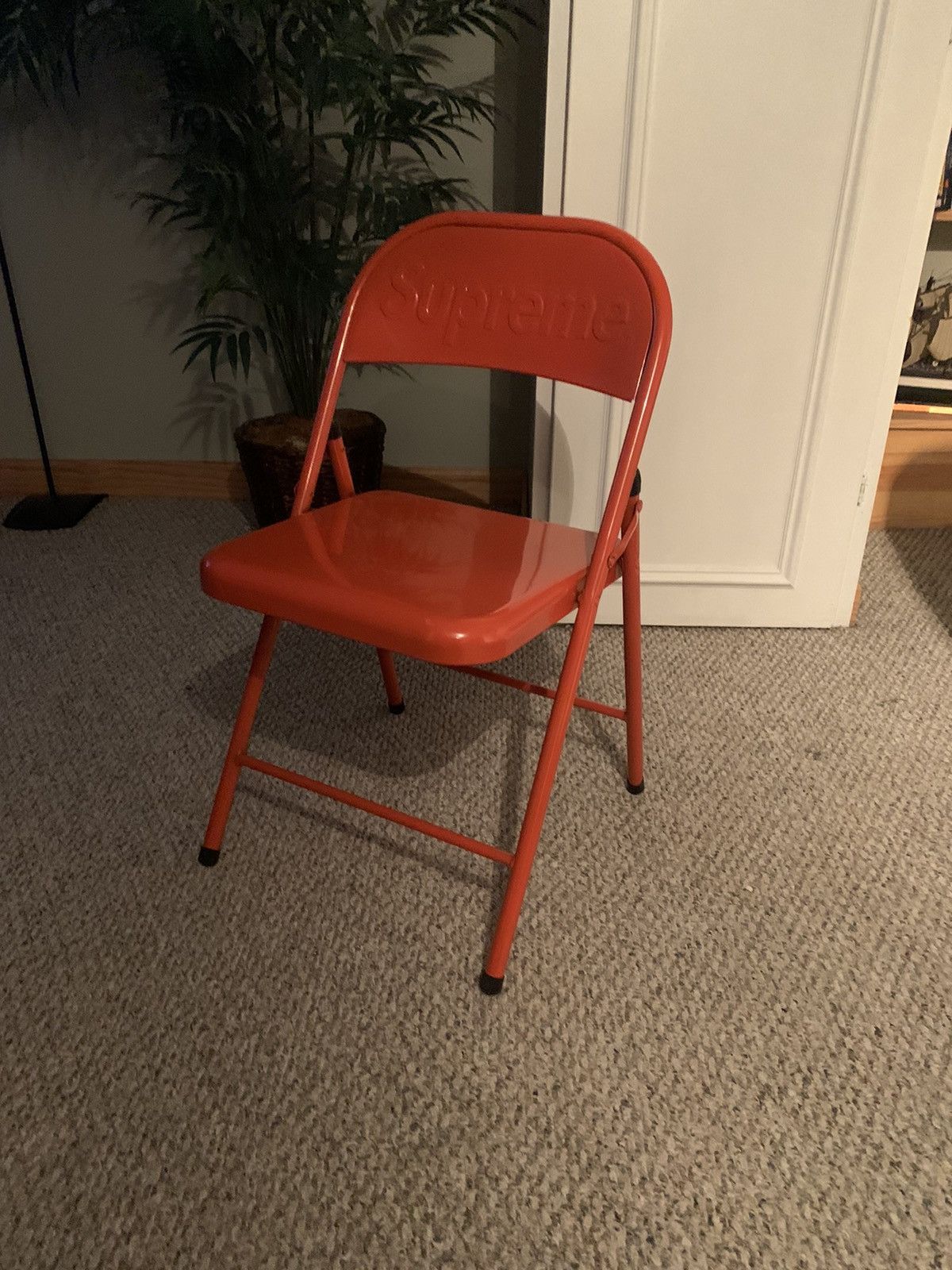長期保証 Supreme Metal Folding Chair 赤 黒椅子 パイプ椅子 ...
