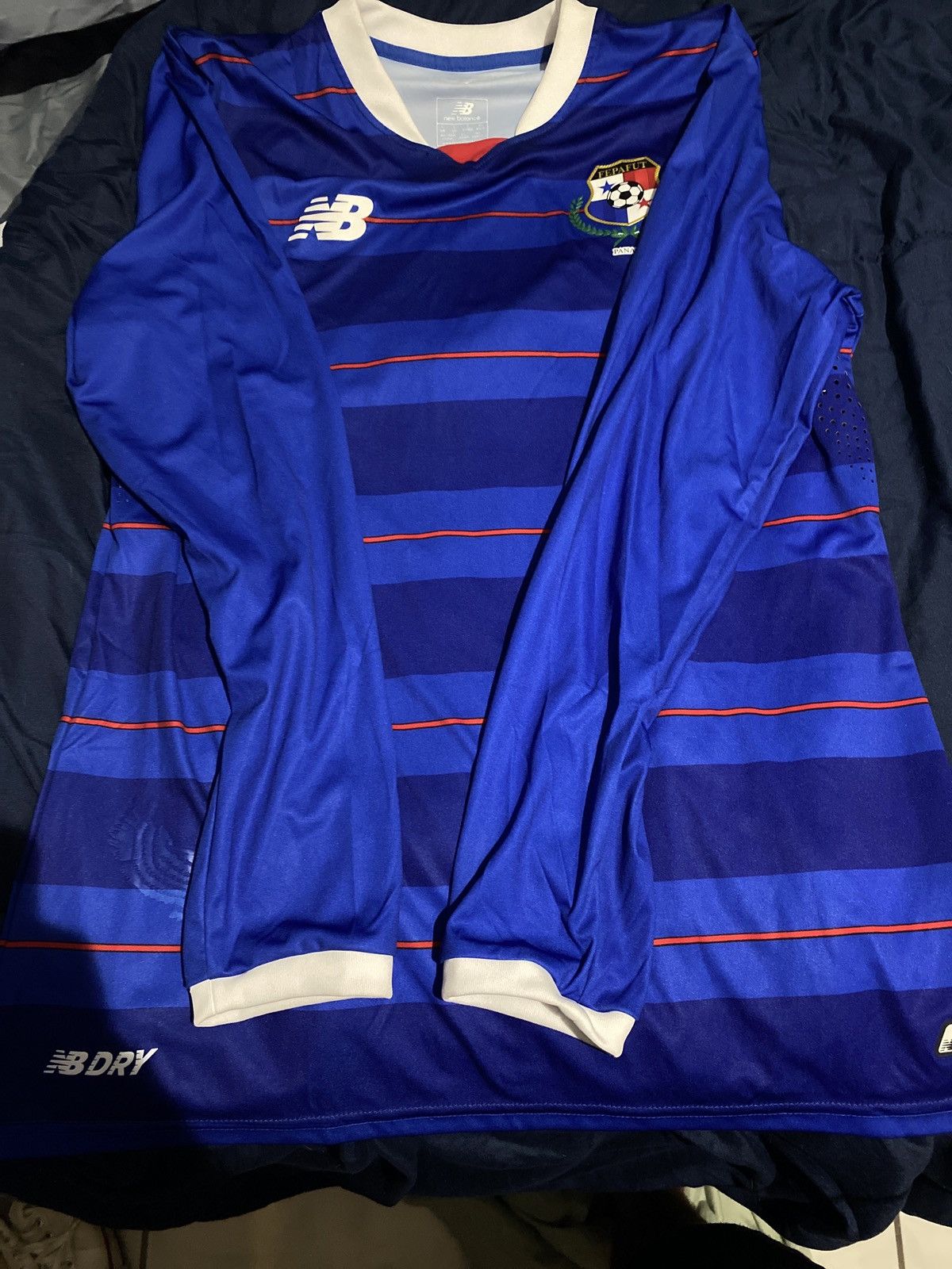 New Balance Panama away jersey Size US L / EU 52-54 / 3 - 4 Thumbnail
