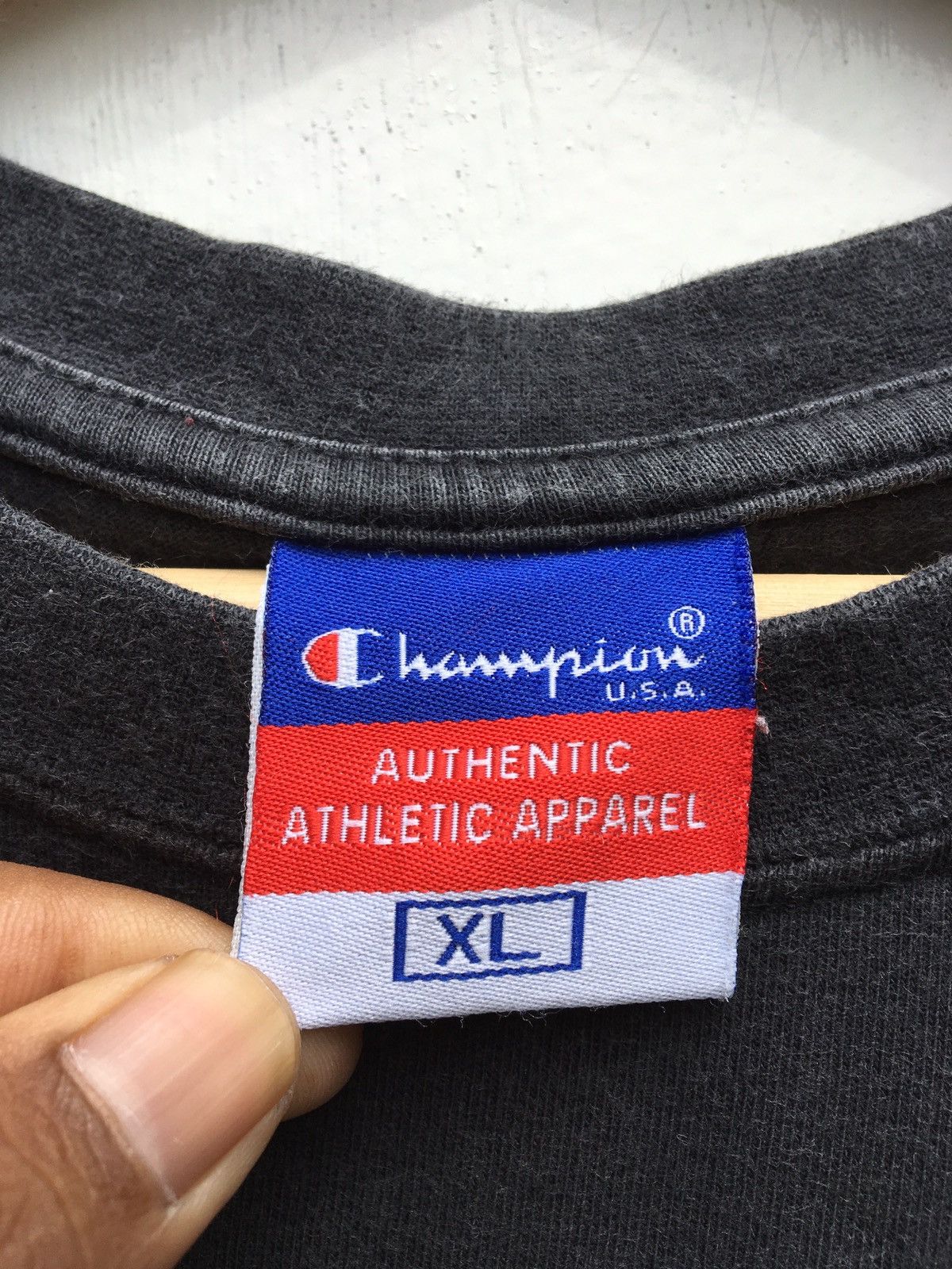 Champion Vintage Champion Big Logo Spellout Printed Tshirt Size US L / EU 52-54 / 3 - 9 Thumbnail