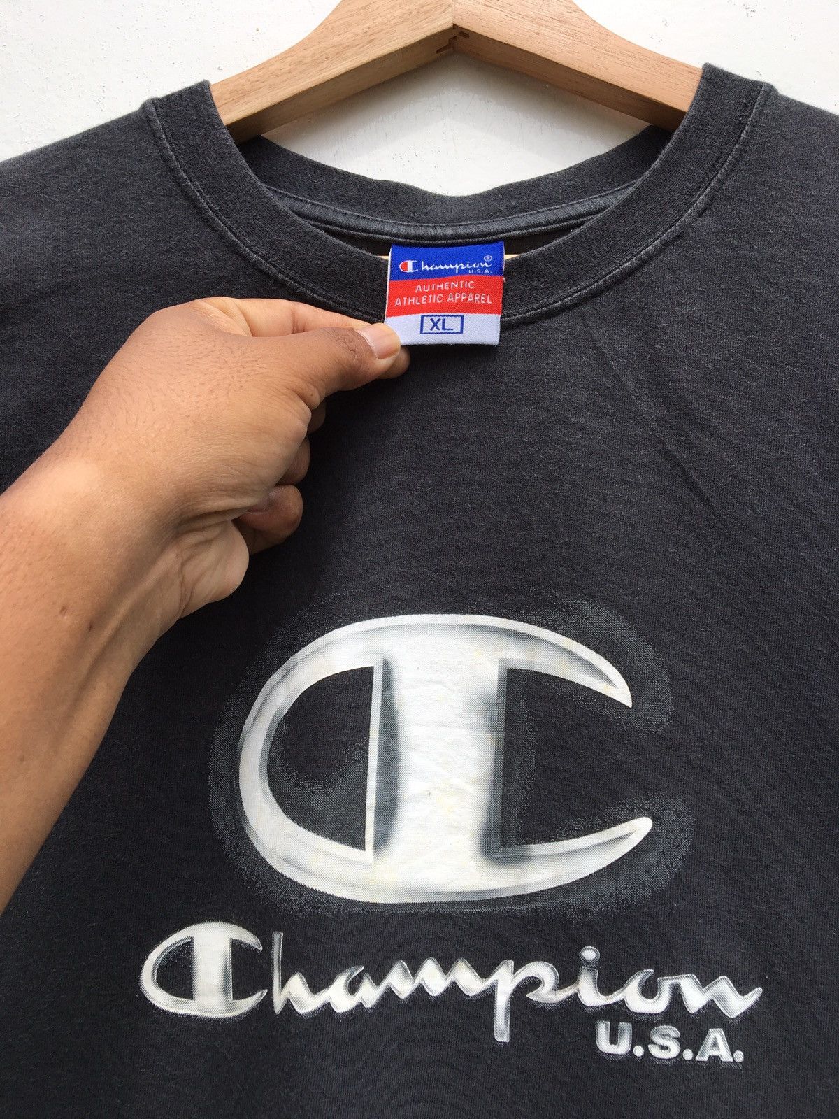 Champion Vintage Champion Big Logo Spellout Printed Tshirt Size US L / EU 52-54 / 3 - 8 Thumbnail