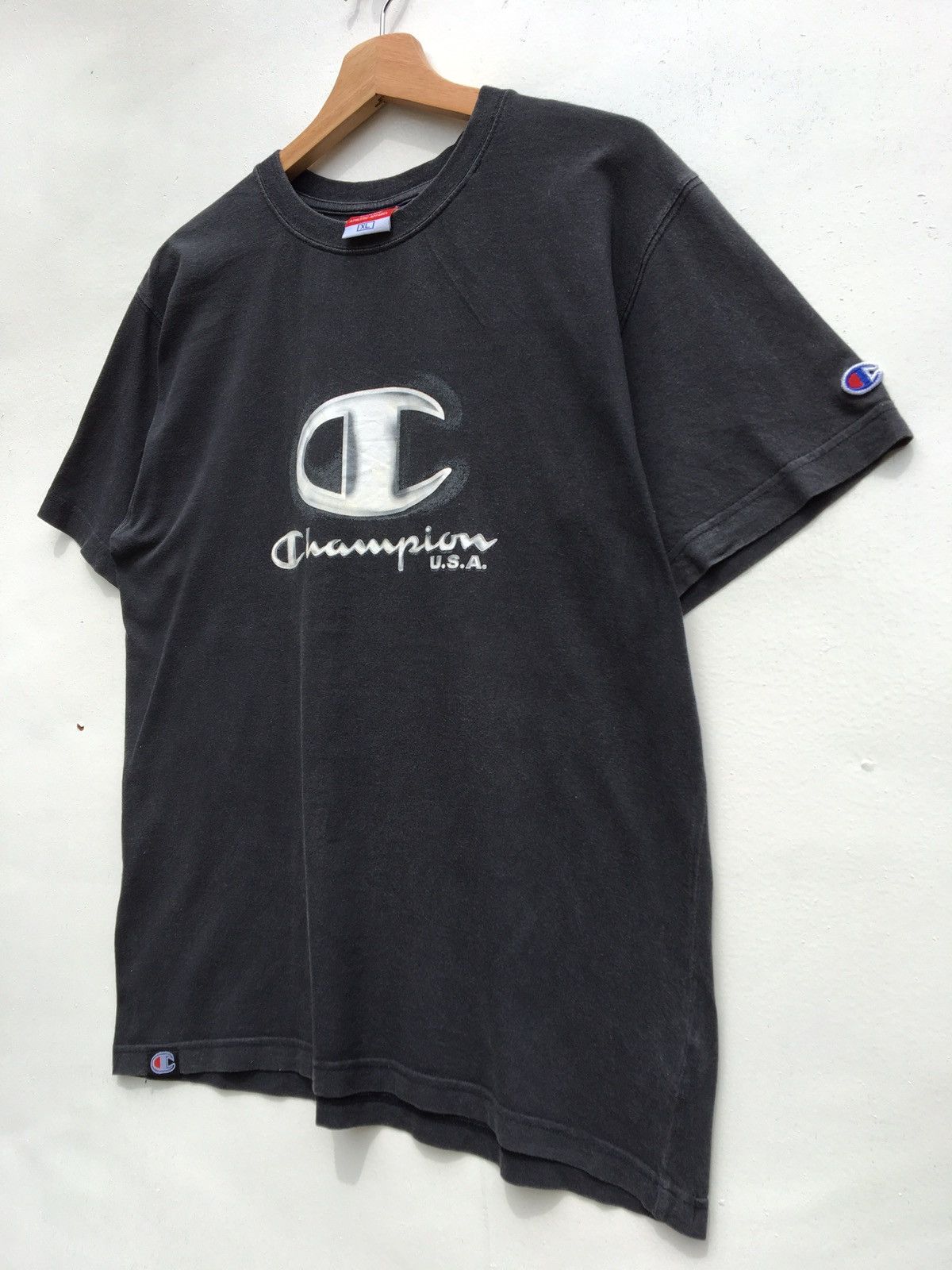 Champion Vintage Champion Big Logo Spellout Printed Tshirt Size US L / EU 52-54 / 3 - 4 Thumbnail