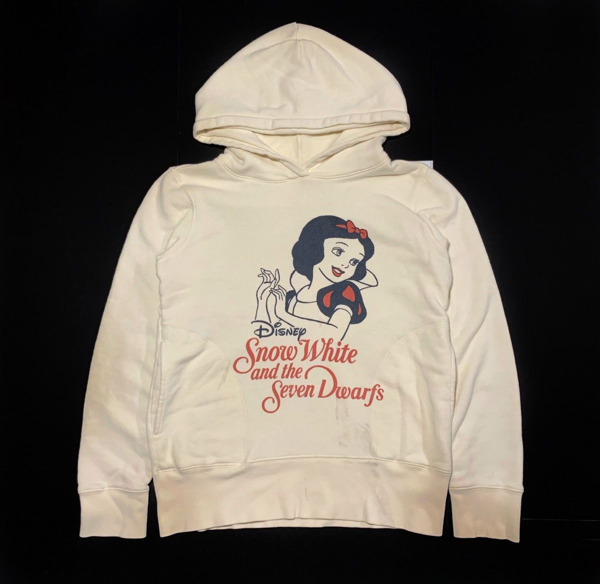 Snow White And The Seven Dwarfs Uniqlo Hoodie Sweatshirt