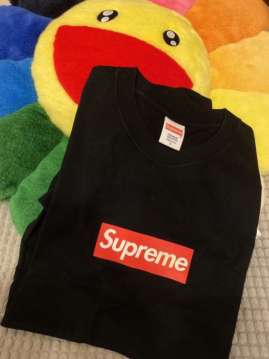 Black supreme shirt with red best sale box logo