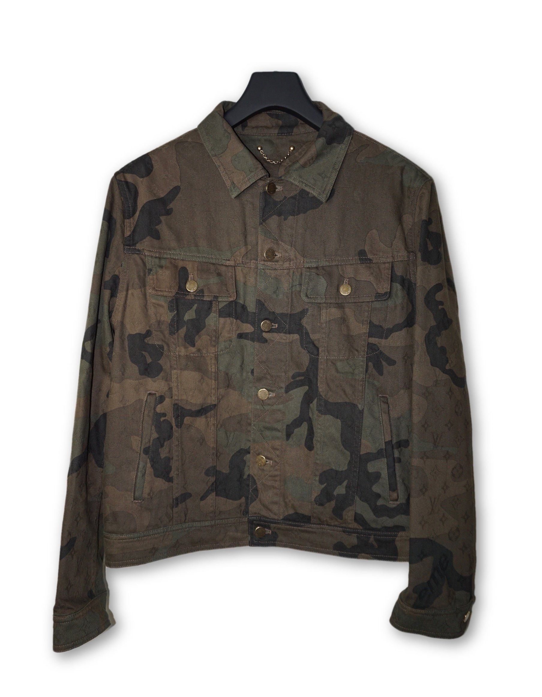 Louis vuitton supreme camo jacket outlet