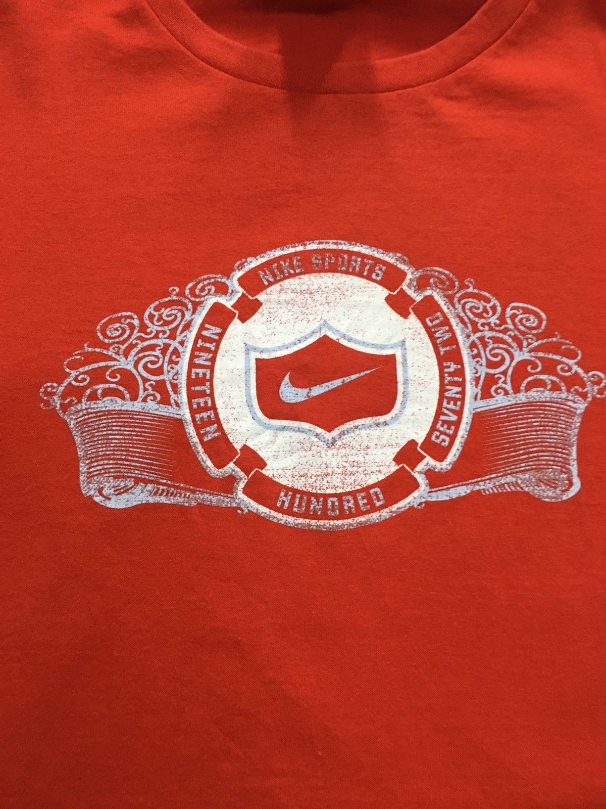 Nike Vintage Nike Sportwear Big Swoosh Red Size US L / EU 52-54 / 3 - 5 Thumbnail