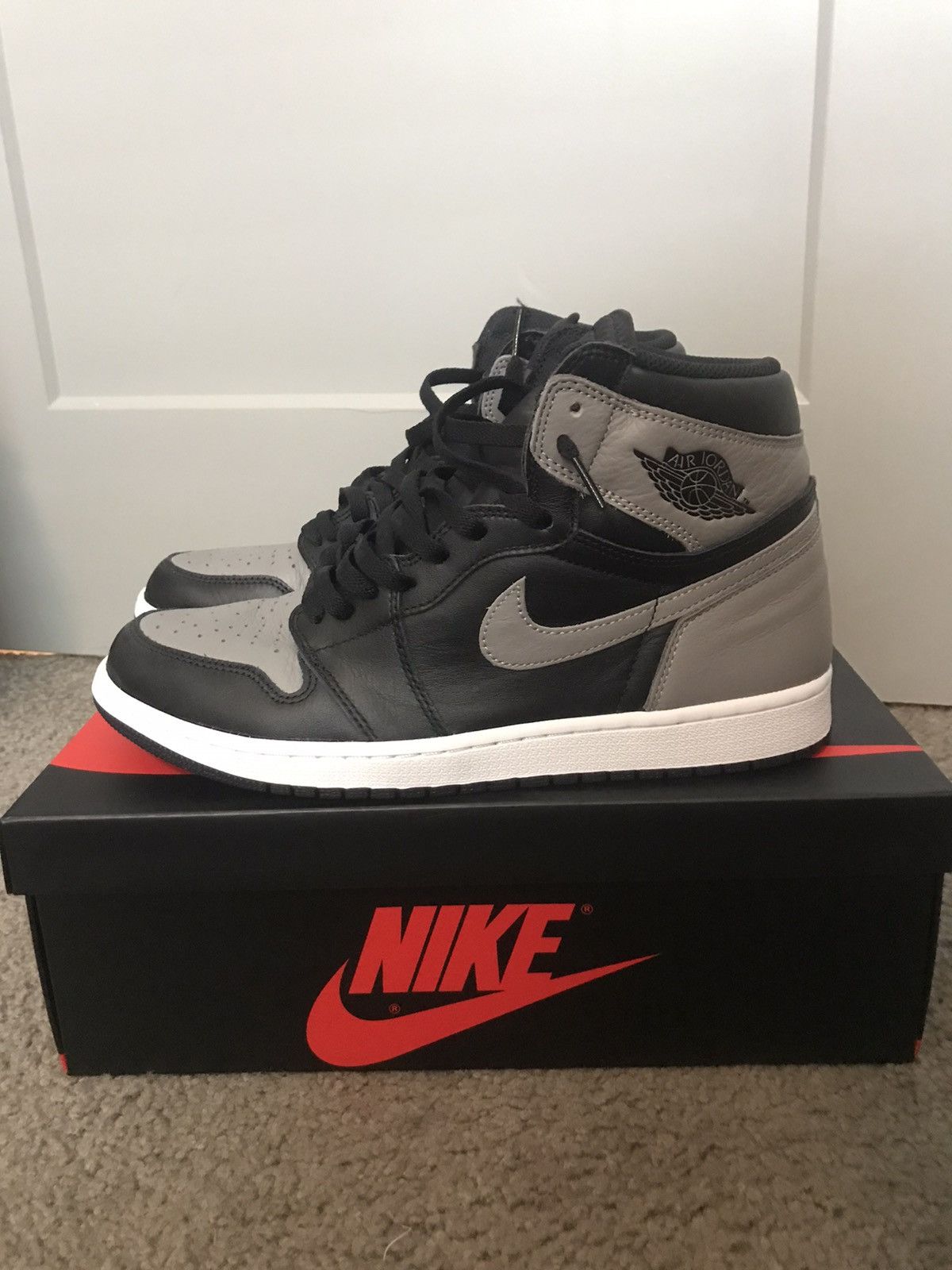 Jordan Brand Air Jordan 1 Retro High OG Shadow 2018 Size US 11 / EU 44 - 12 Thumbnail