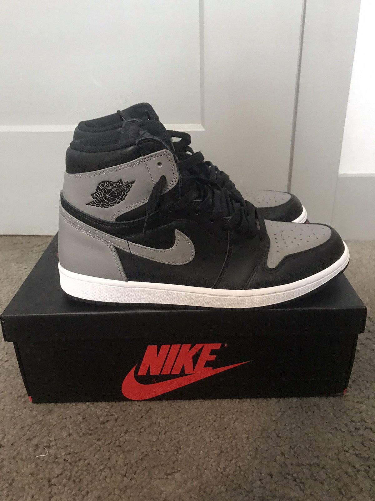Jordan Brand Air Jordan 1 Retro High OG Shadow 2018 Size US 11 / EU 44 - 9 Thumbnail