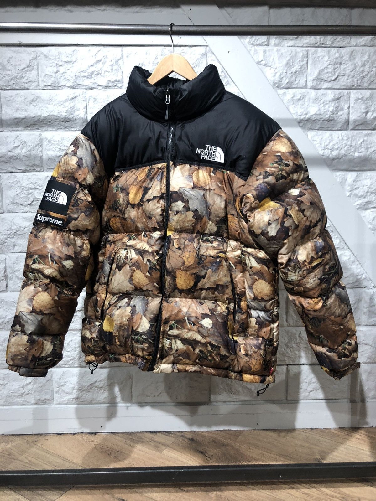 Supreme The North Face Nuptse Jacket 枯葉