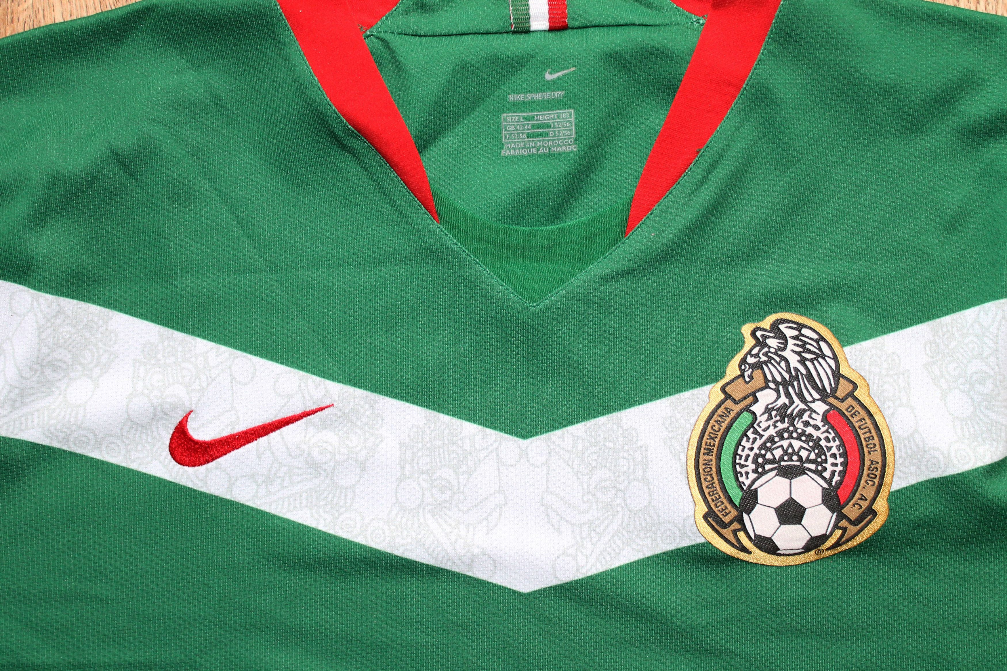 Nike Air Size Large Mexico Soccer Jersey Home Green 2006 Men World