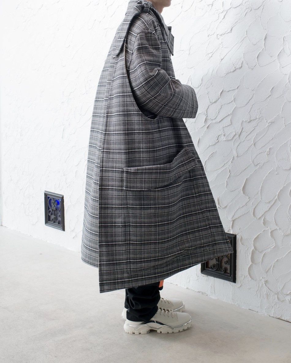 Raf simons wide shoulder Black and White Coat Bag