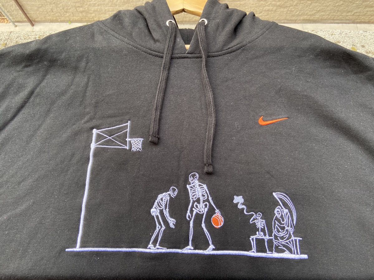 Nike Nike Hoodie, Made By @austen.ag Size US XL / EU 56 / 4 - 2 Preview