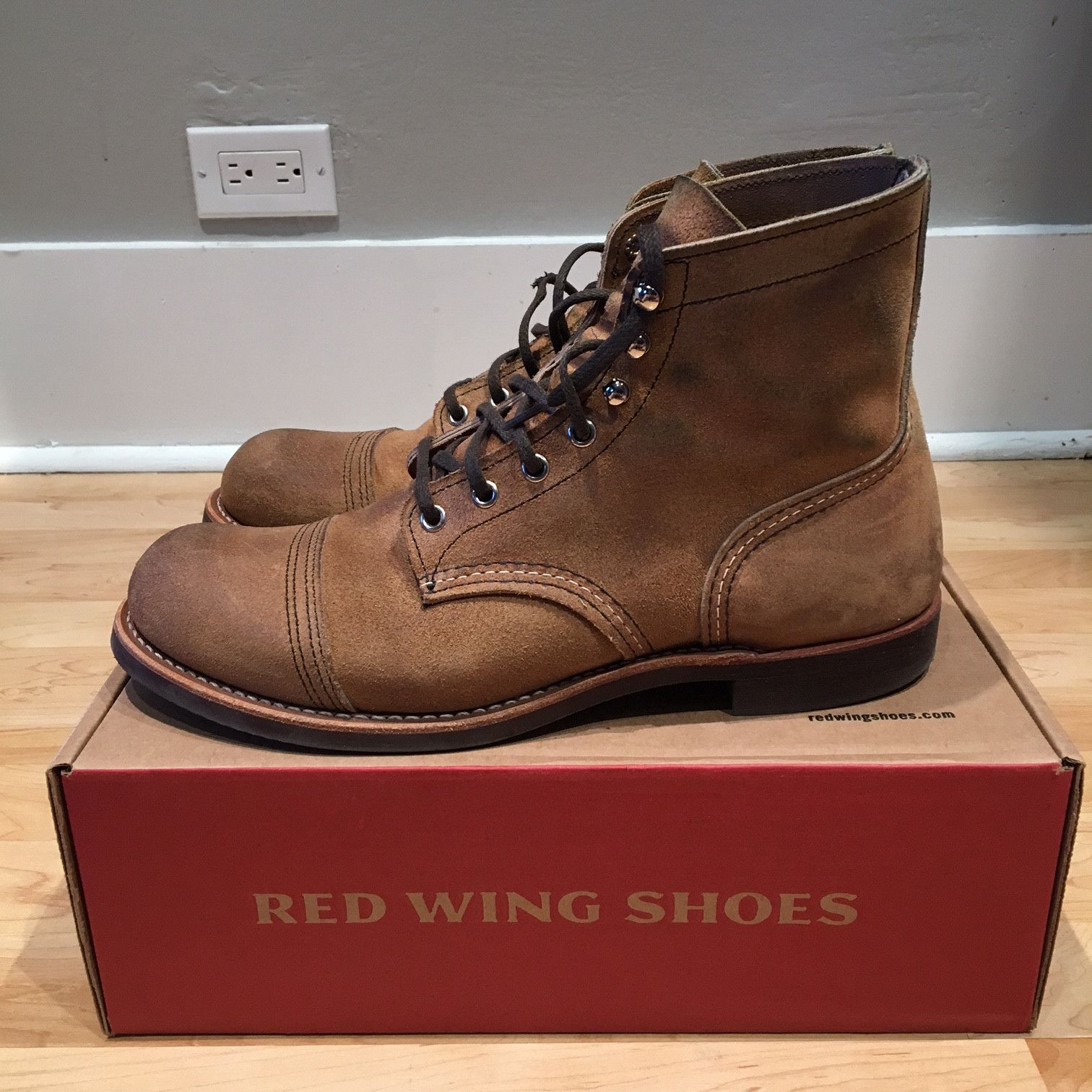 Red Wing Iron Ranger 8083 Hawthorne Muleskinner | Grailed