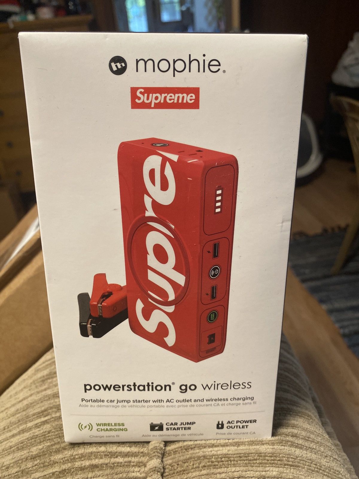 Supreme Mophie Powerstation | Grailed