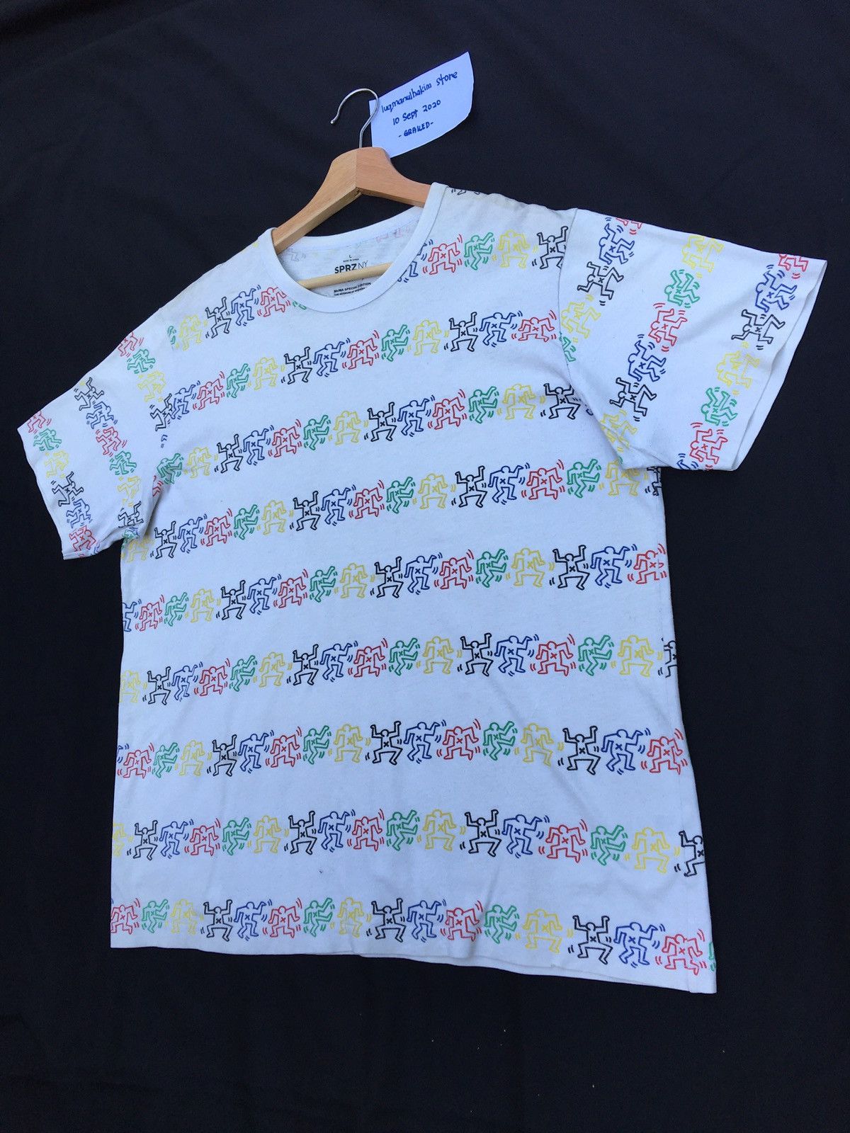 Keith Haring Uniqlo Keith Haring Special Ed The Museum of Modern Art Tee Size US L / EU 52-54 / 3 - 3 Thumbnail