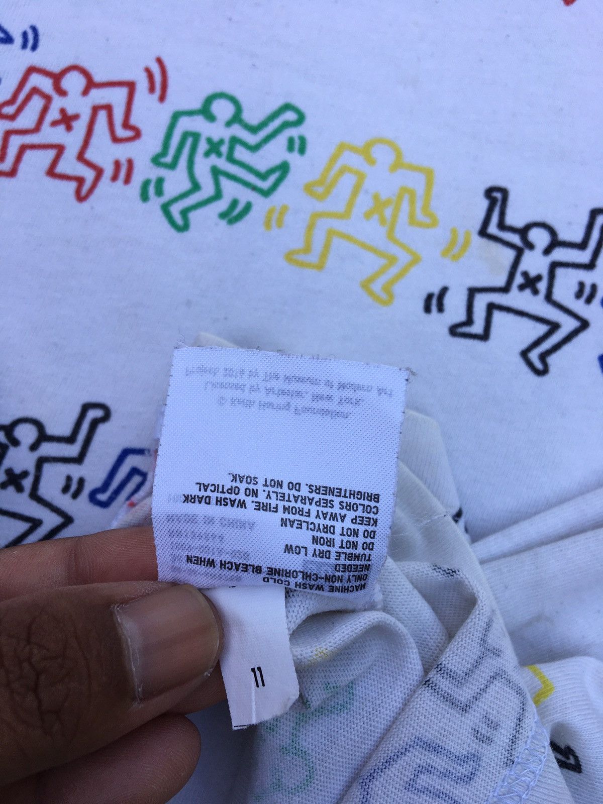 Keith Haring Uniqlo Keith Haring Special Ed The Museum of Modern Art Tee Size US L / EU 52-54 / 3 - 7 Thumbnail