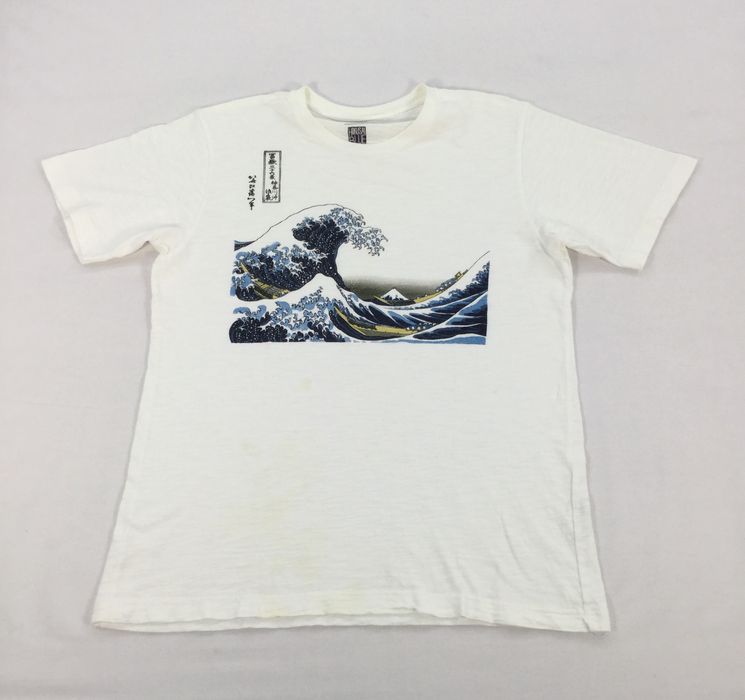 Uniqlo Uniqlo hokusia blue japanese art painting t shirt Wave | Grailed