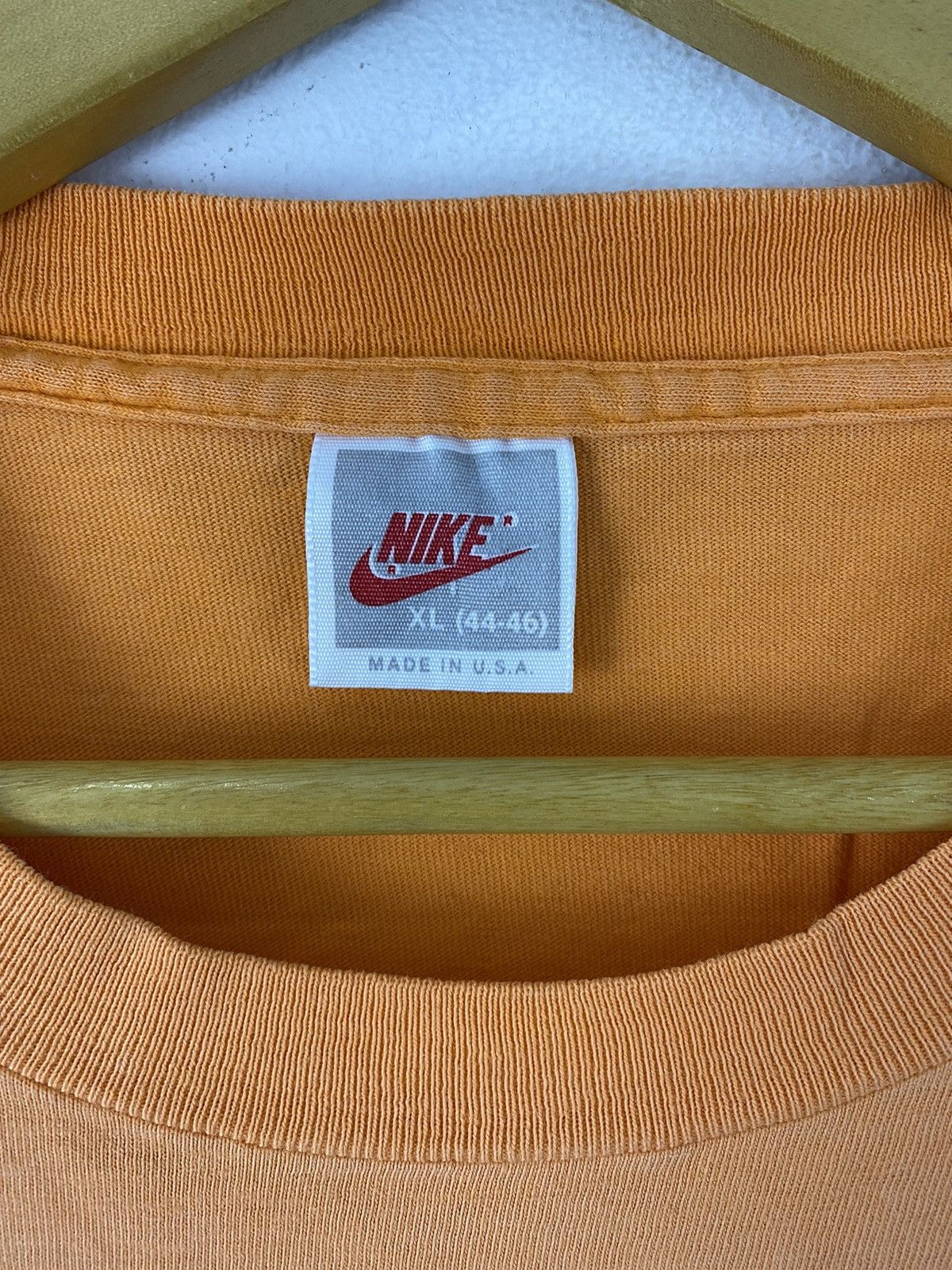 Nike vintage 1990 NIKE CHALLENGE COURT big logo rare t-shirts Size US XL / EU 56 / 4 - 6 Thumbnail