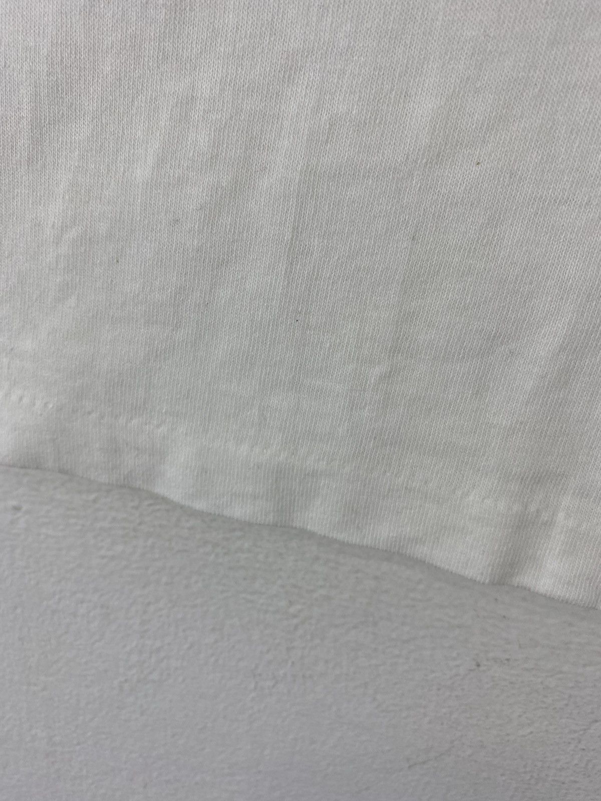 Freshjive vintage 90s FRESHJIVE rare design big image skate t-shirts Size US L / EU 52-54 / 3 - 6 Thumbnail