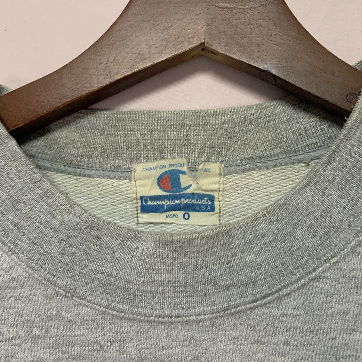 Champion × Vintage Vintage Champion Products Big Logo Crewneck Sweater Size US L / EU 52-54 / 3 - 8 Thumbnail