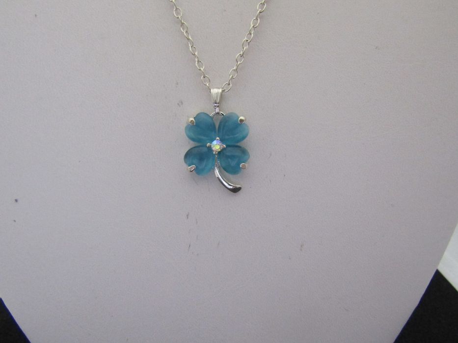 Handmade Blue Lucky Leaf Chain Necklace Size ONE SIZE - 4 Preview