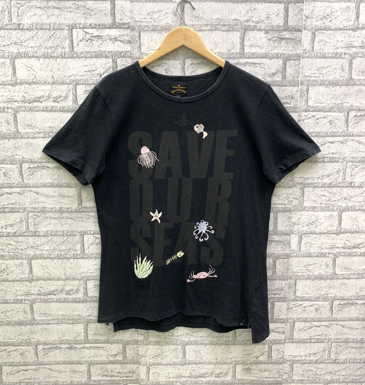 Vivienne Westwood Vivienne Westwood Anglomania Save our seas T-shirts Size US XL / EU 56 / 4 - 1 Thumbnail