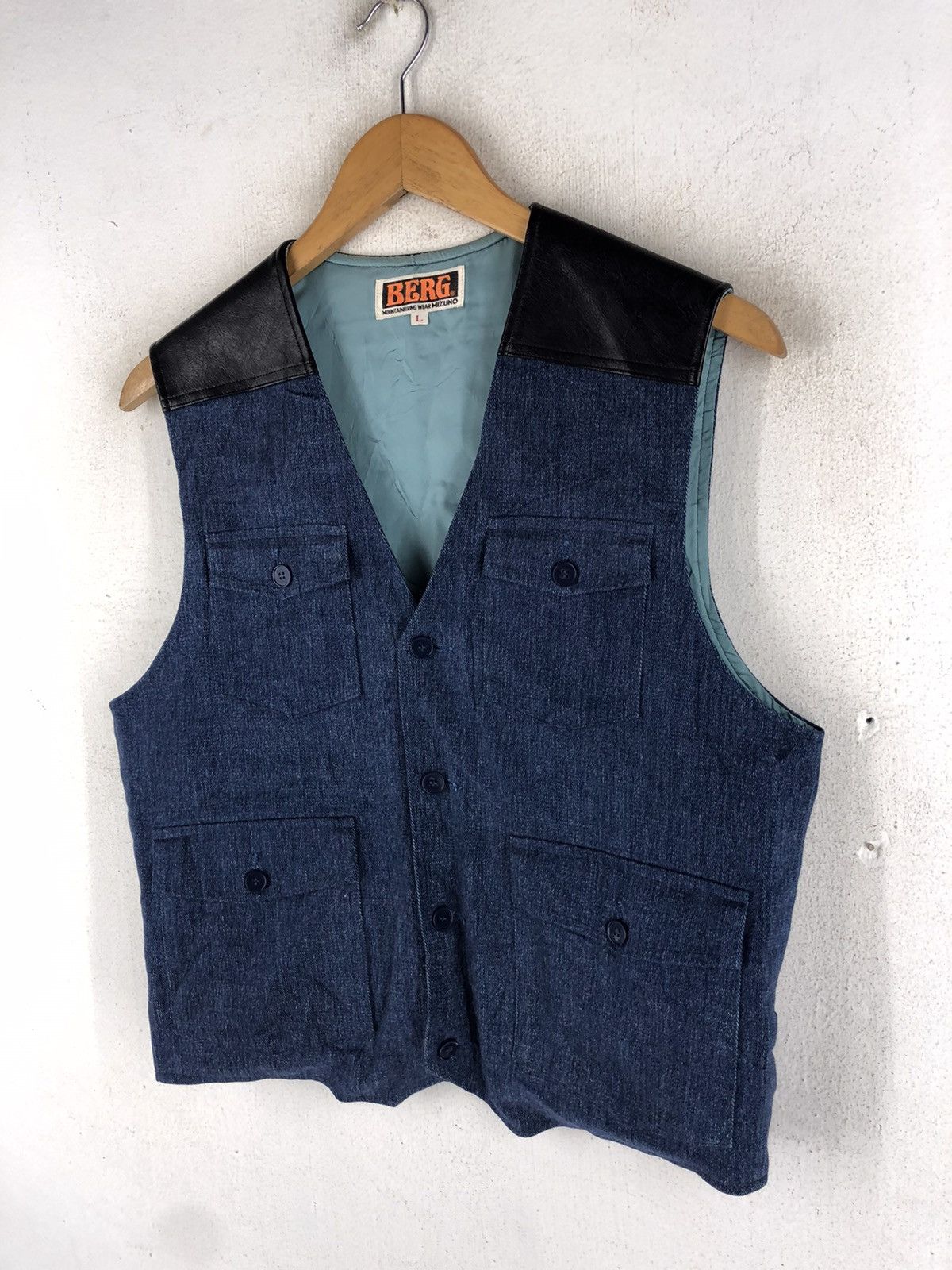 Berg & Berg × Japanese Brand × White Mountaineering BERG MOUTAINEERING INDIGO VEST Size US L / EU 52-54 / 3 - 3 Thumbnail