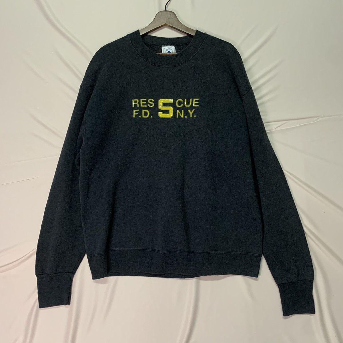 Delta × Vintage Vintage Crewneck Sweater Sweatshirt Made In USA Large Size Size US L / EU 52-54 / 3 - 1 Thumbnail