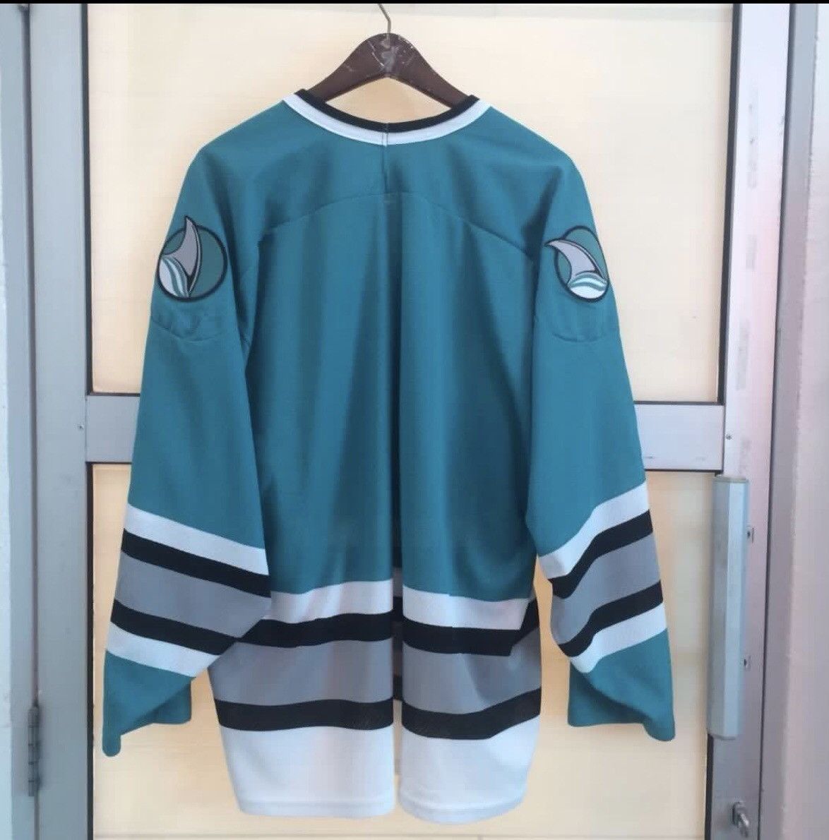 NFL × NHL × Vintage Rare vintage NHL 80s 90s SAN JOSE SHARKS nice design Size US XL / EU 56 / 4 - 2 Thumbnail