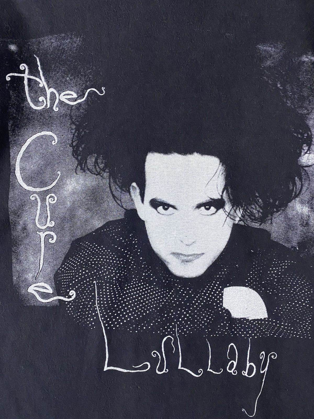 Band Tees vintage 90s THE CURE lullaby robert smiths rare t-shirts Size US L / EU 52-54 / 3 - 3 Thumbnail