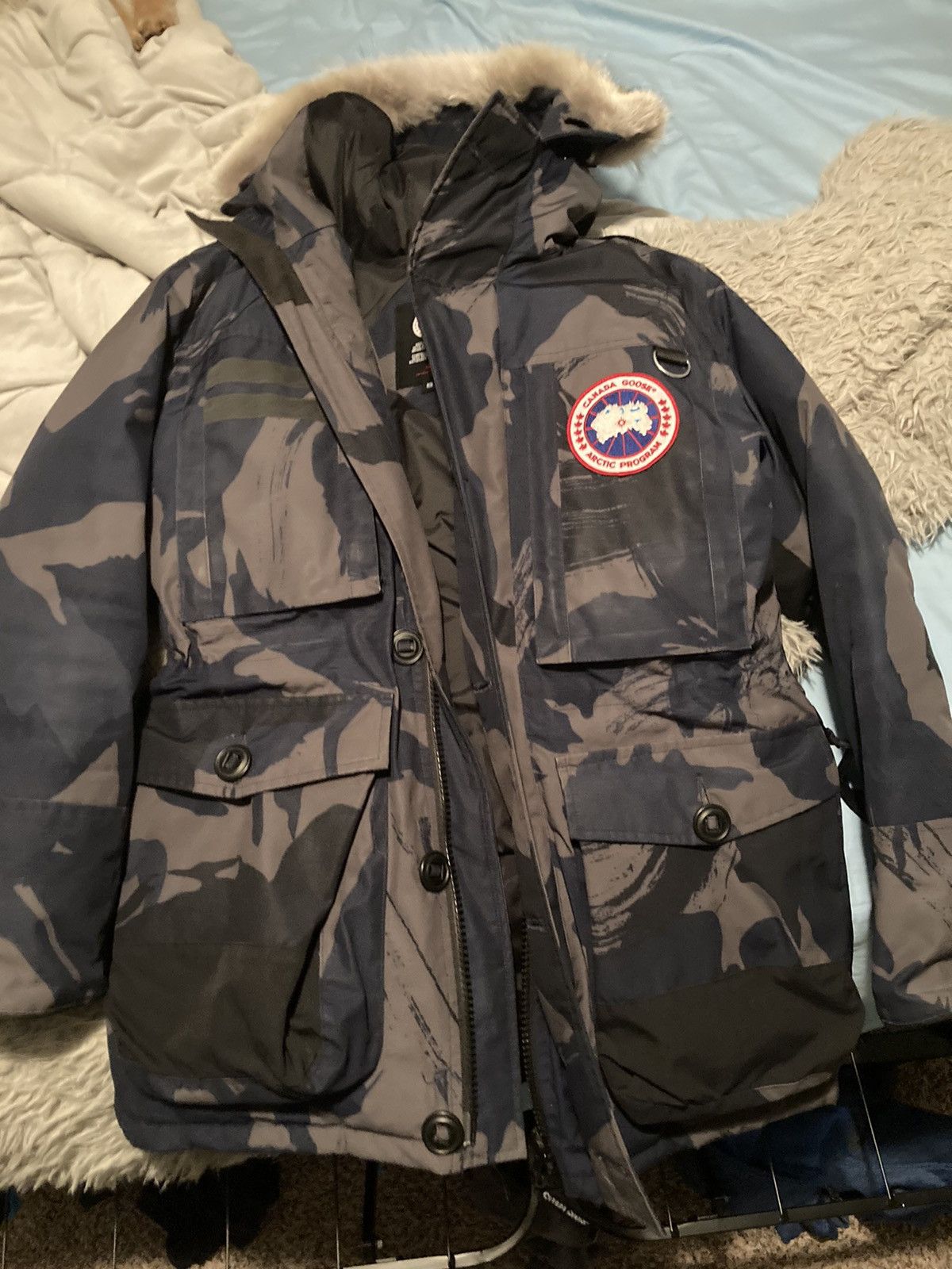 Canada Goose Canada Goose Mens Parka RARE Size US M / EU 48-50 / 2 - 1 Thumbnail