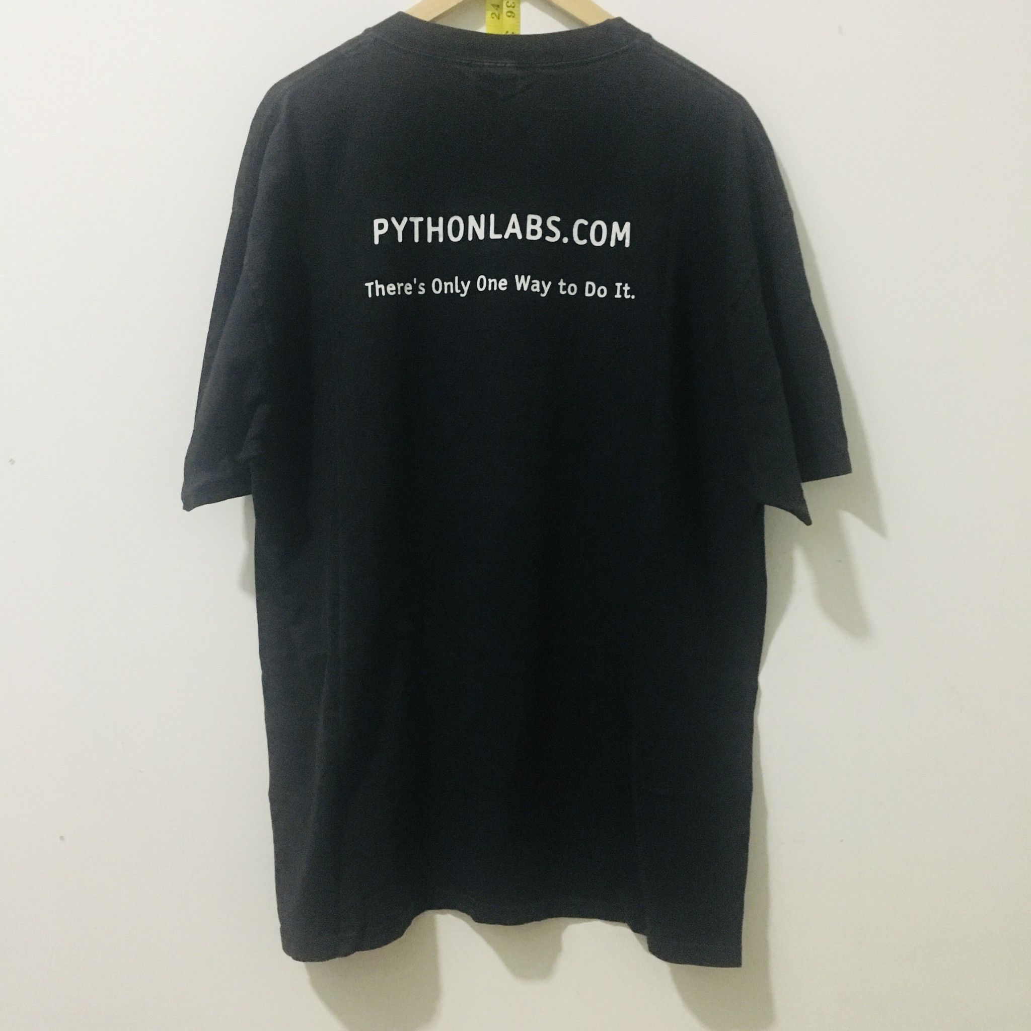 Hanes Vintage early 00’ x Computer programming Tool/ Language Size US XL / EU 56 / 4 - 6 Thumbnail