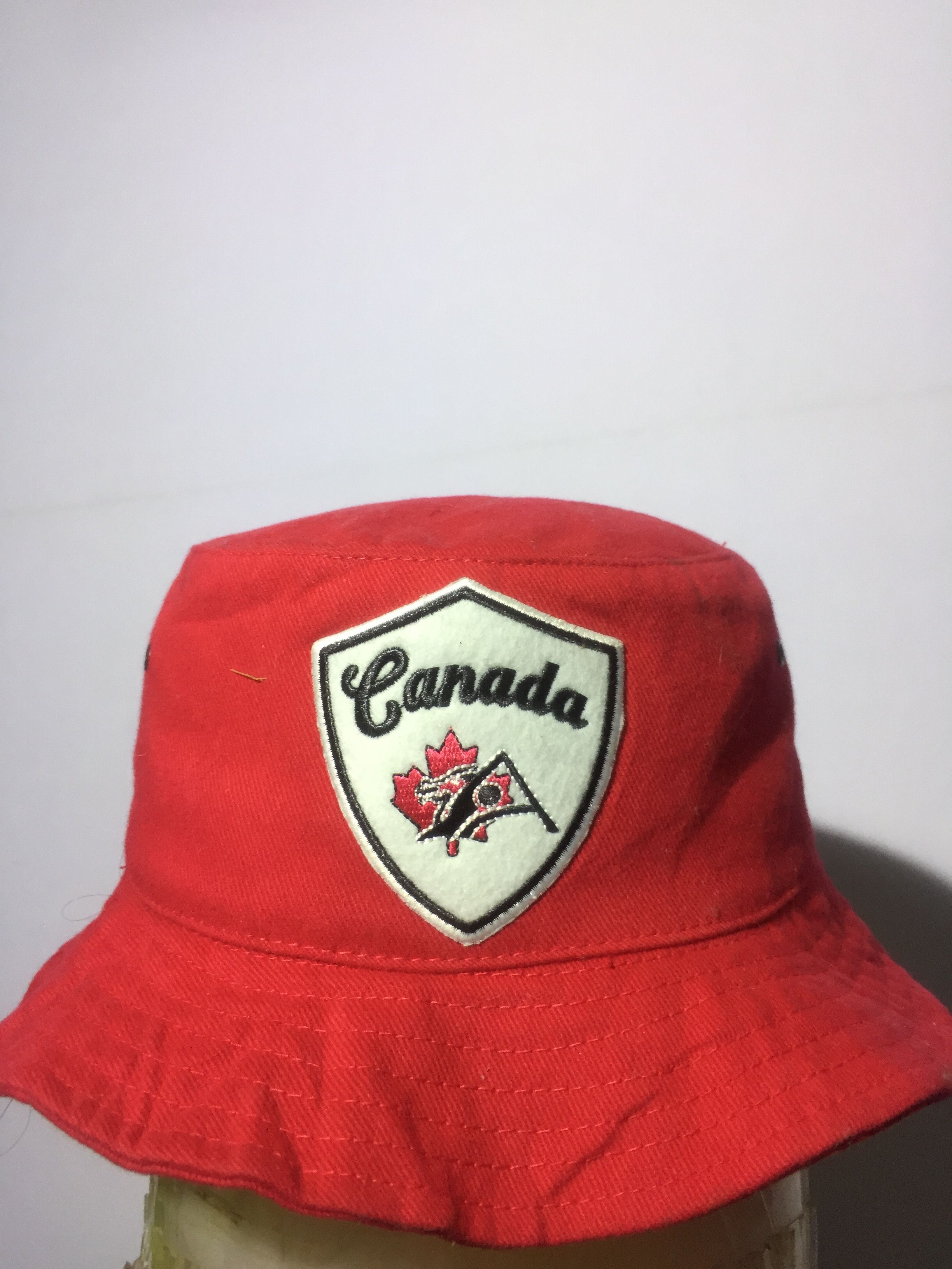 Other Vintage Red Canada Spellout Patches Archive Bucket Hat Size ONE SIZE - 1 Thumbnail