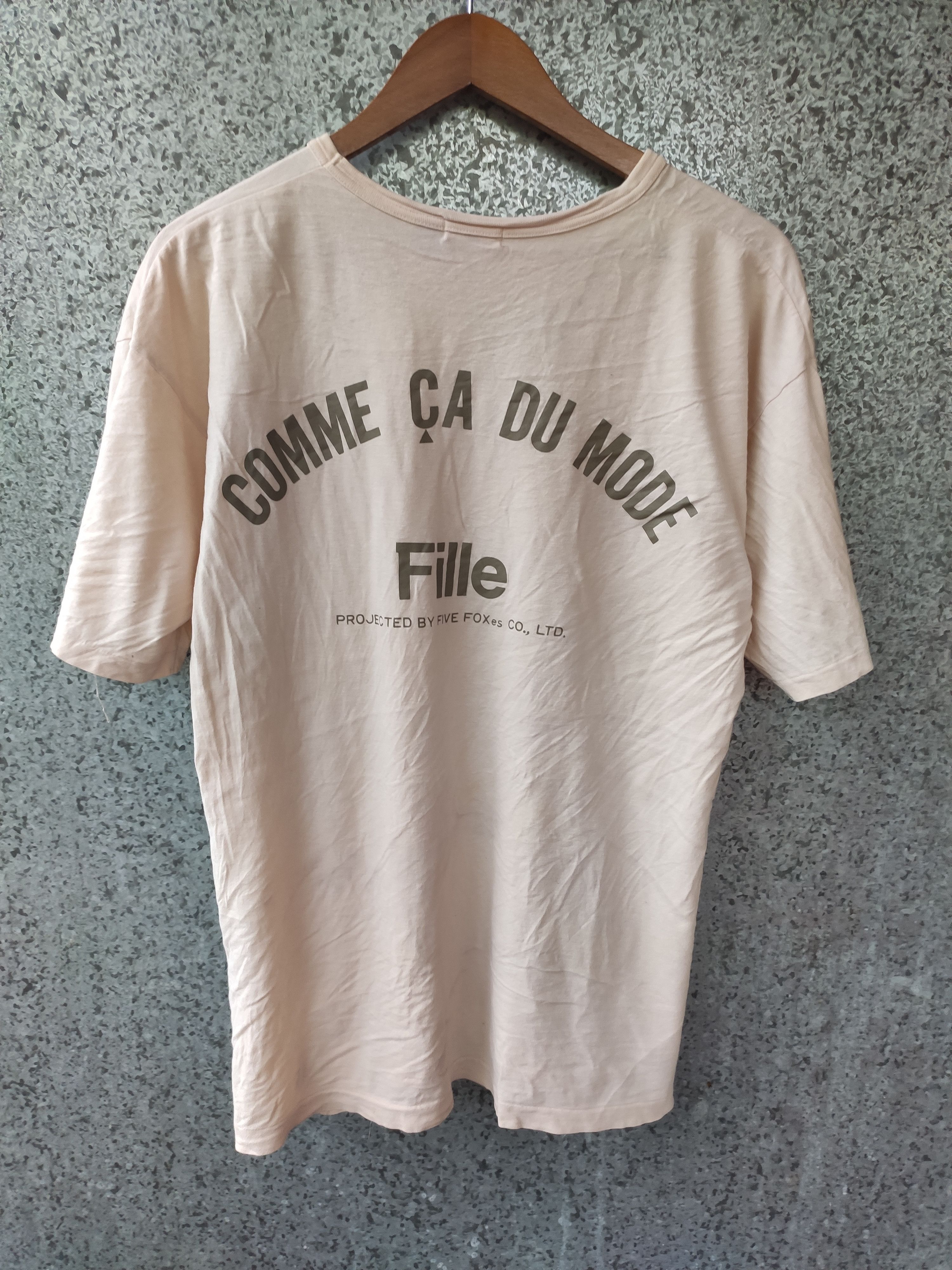 Comme Ca due Mode t shirt spell out