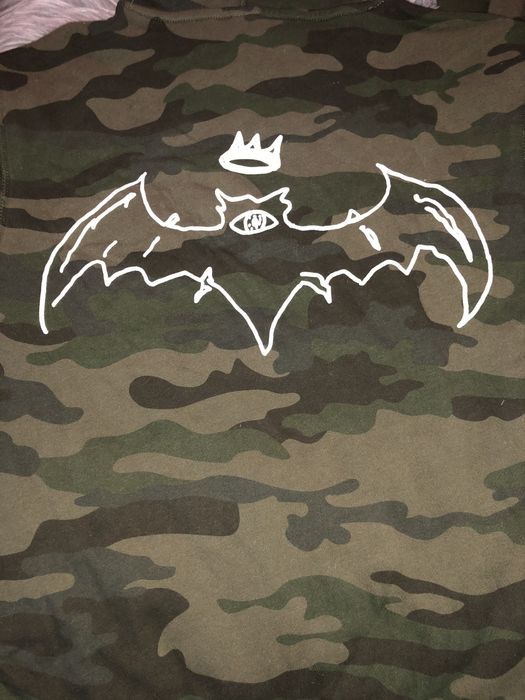 Bat king camo store hoodie