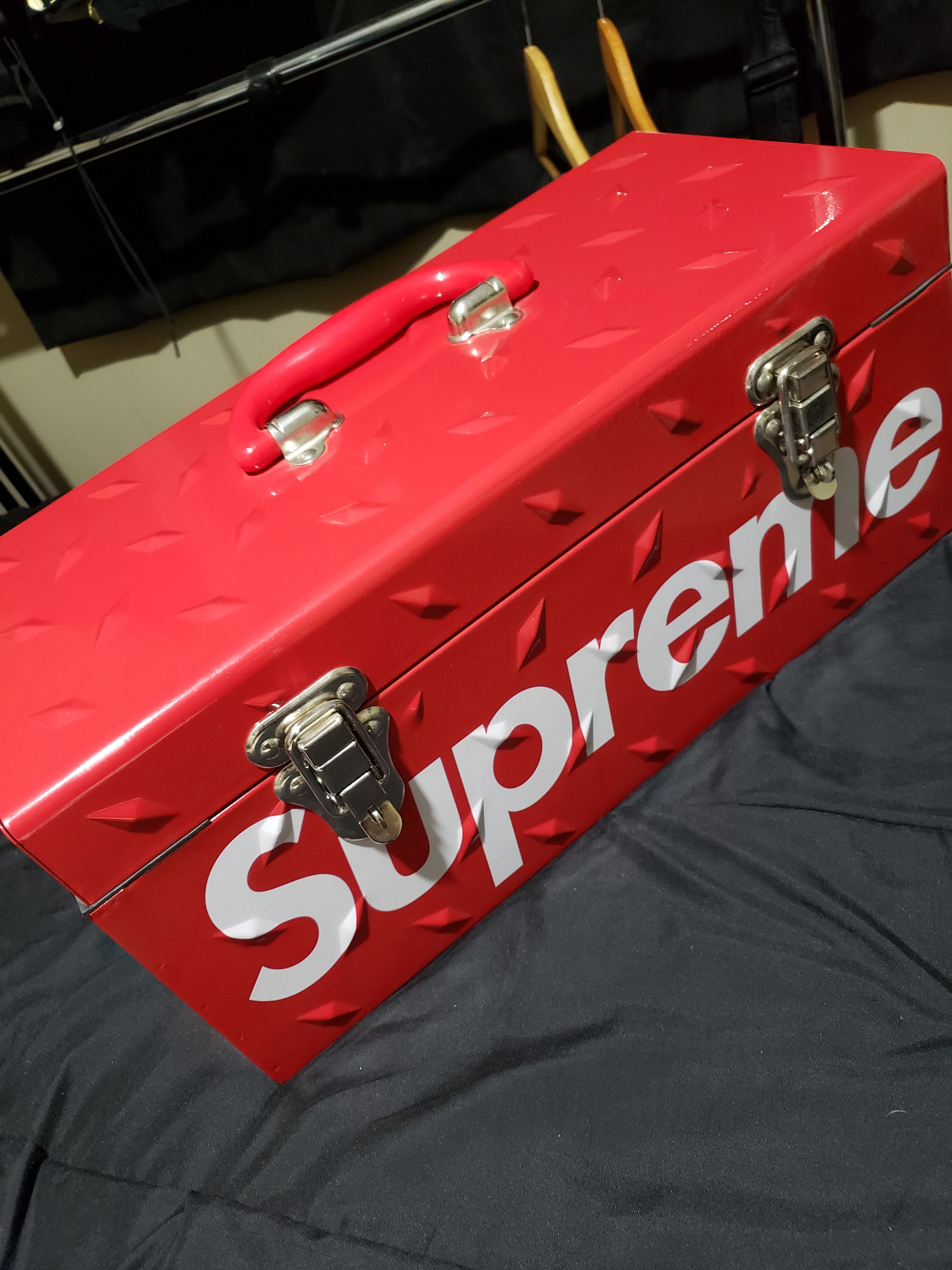 Supreme Supreme FW18 Diamond Plate Tool box | Grailed