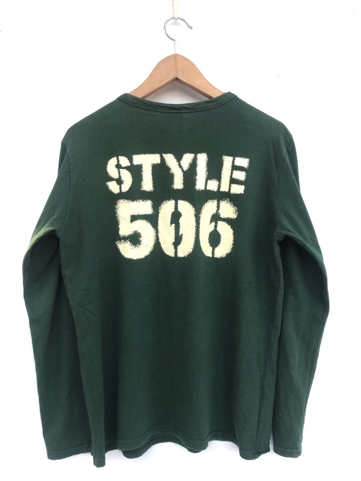 Japanese Brand × Vintage × WWE VINTAGE WWE SMACKDOWN TEE LONG SLEEVE Size US M / EU 48-50 / 2 - 2 Thumbnail