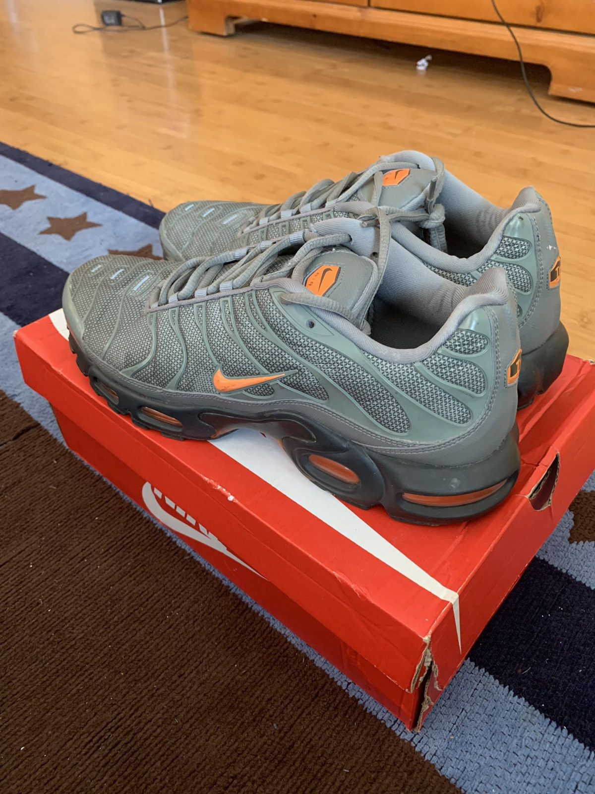 2017 nike air max orange