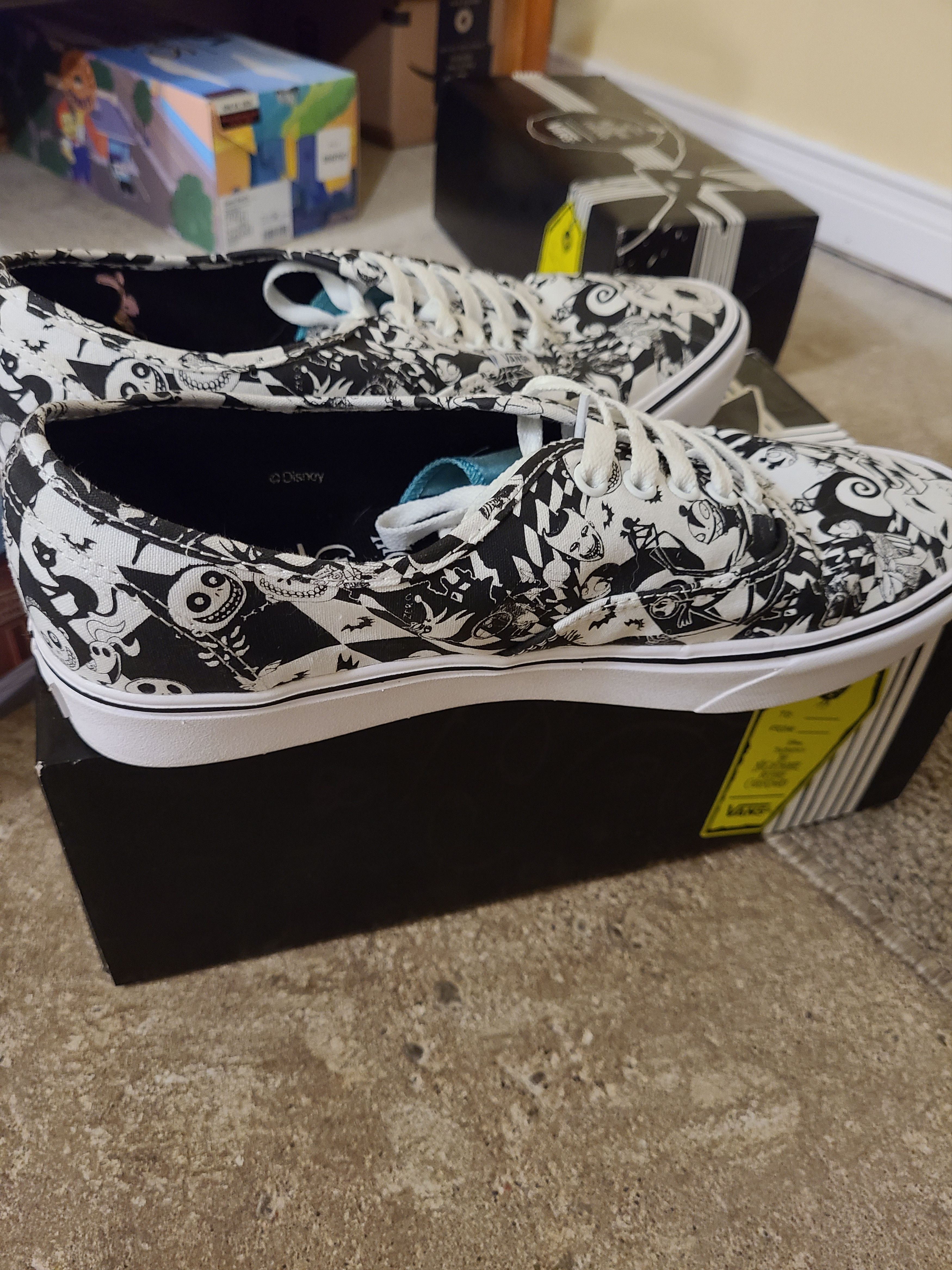 Disney × Vans Nightmare Size US 10.5 / EU 43-44 - 4 Thumbnail