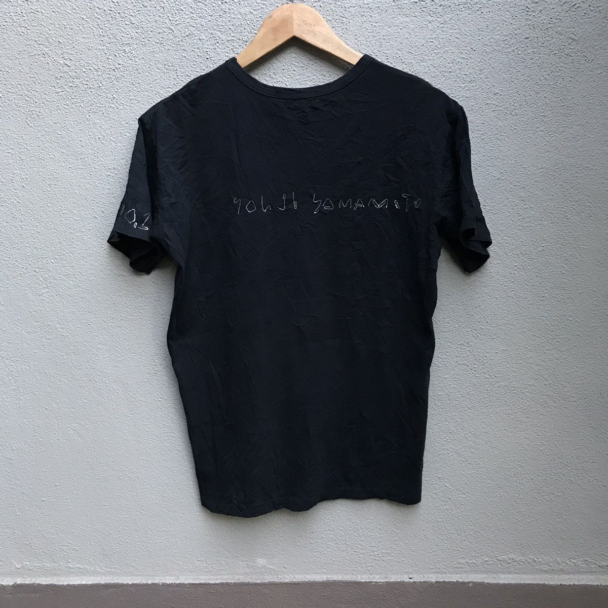 Yohji Yamamoto YOHJI YAMAMOTO spellout tee rare design Size US S / EU 44-46 / 1 - 1 Thumbnail