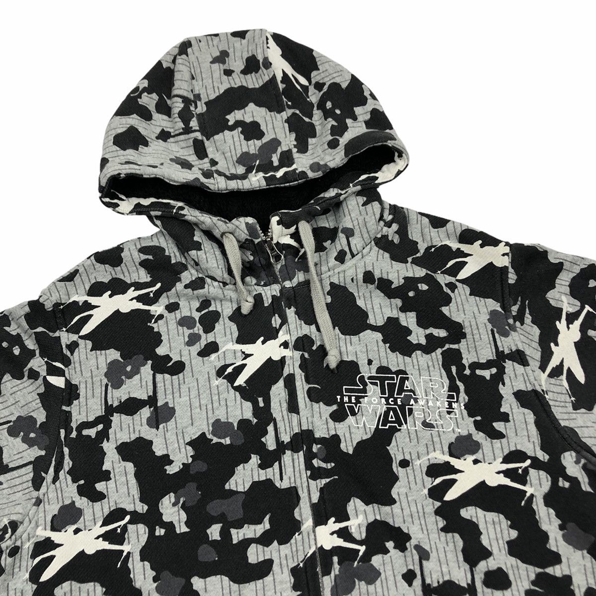 Uniqlo Star Wars Movie Camo Lucas film Sweatshirt Hoodie