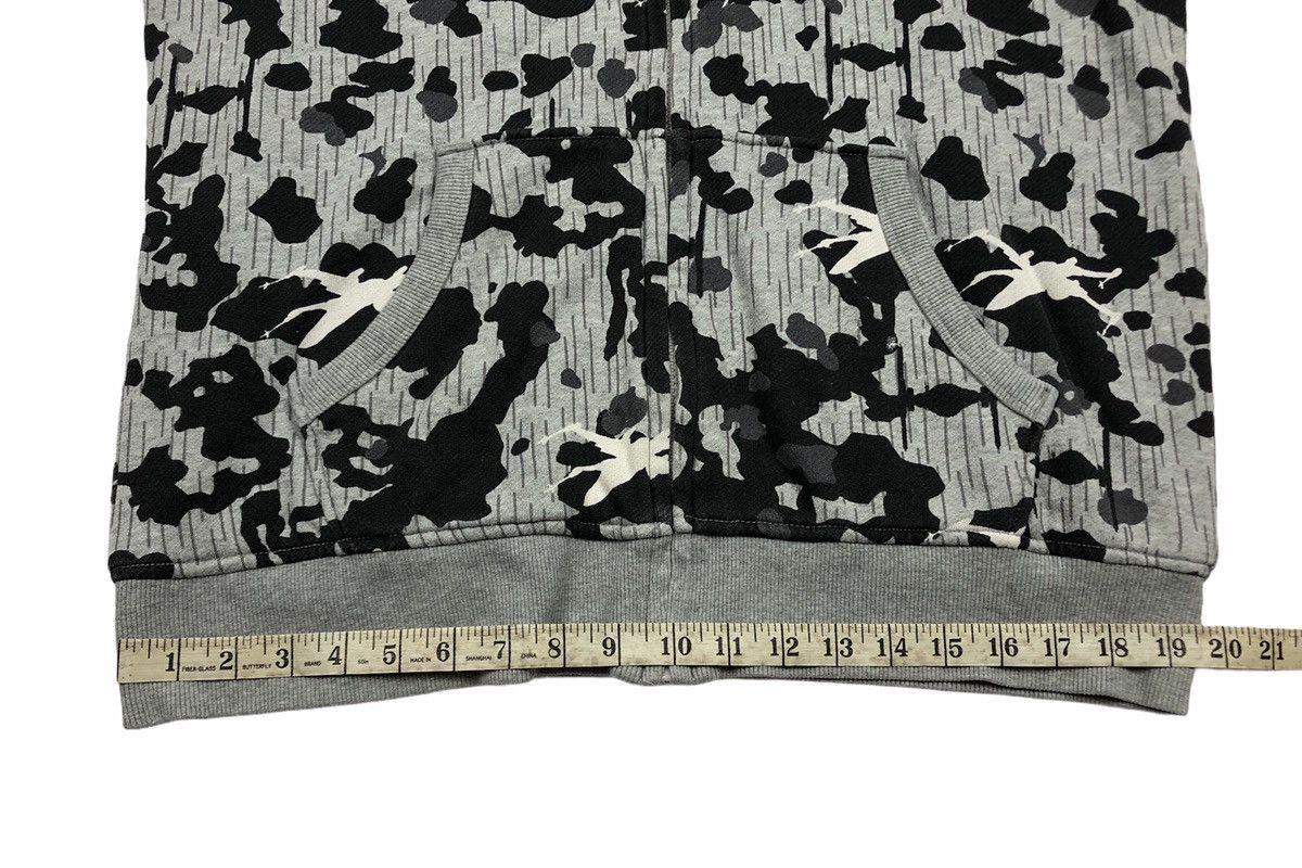 Uniqlo Star Wars Movie Camo Lucas film Sweatshirt Hoodie