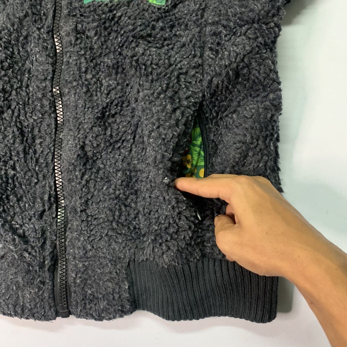 Japanese Brand Vintage Titicaca Fleece Sherpa Hoodie Flora Pocket Sweater Size US L / EU 52-54 / 3 - 5 Thumbnail