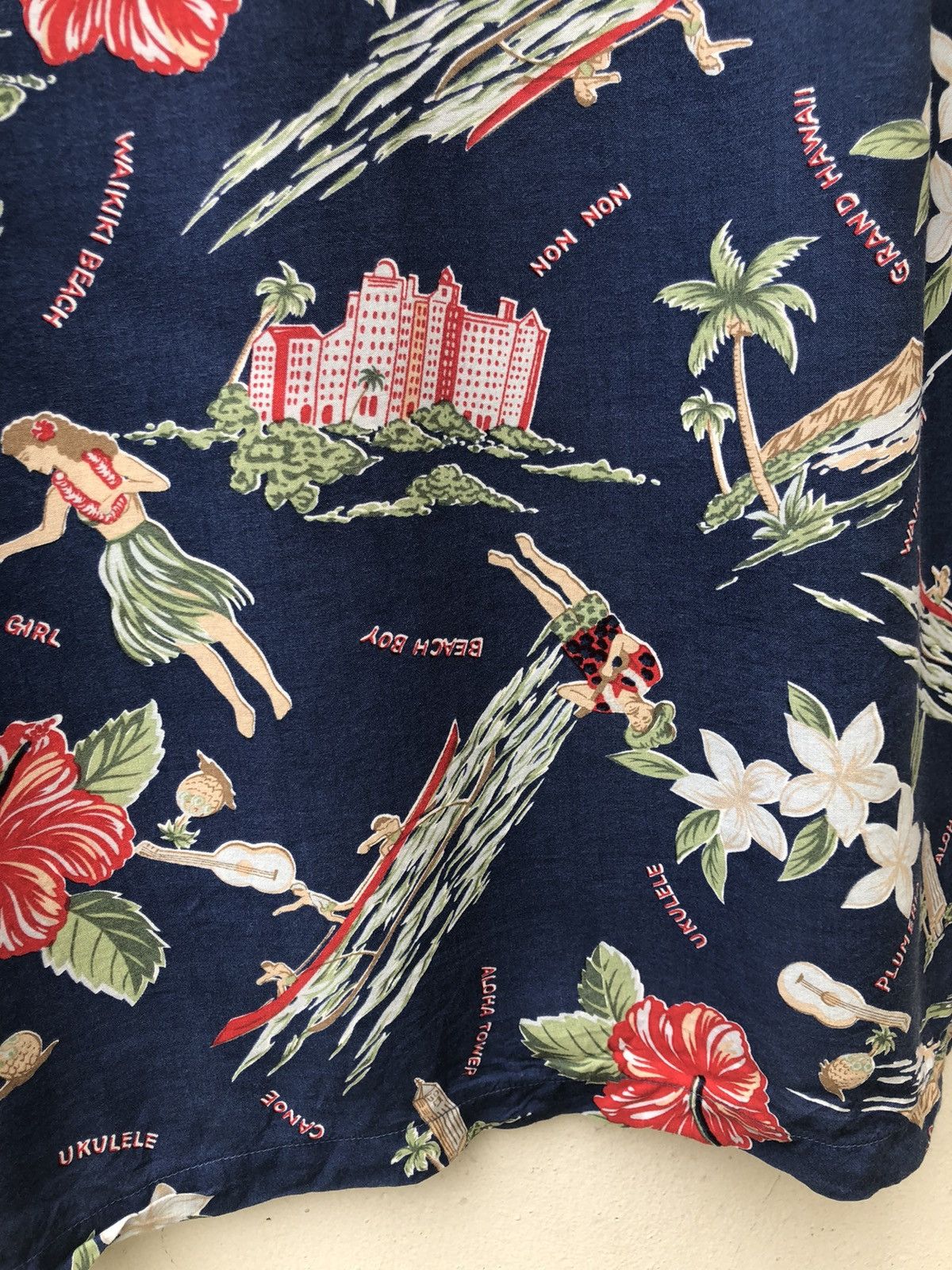 Mademoiselle Non Non Papas Japan Double Pocket Hula Girl Rayon Hawaiian Shirt Size US M / EU 48-50 / 2 - 13 Thumbnail